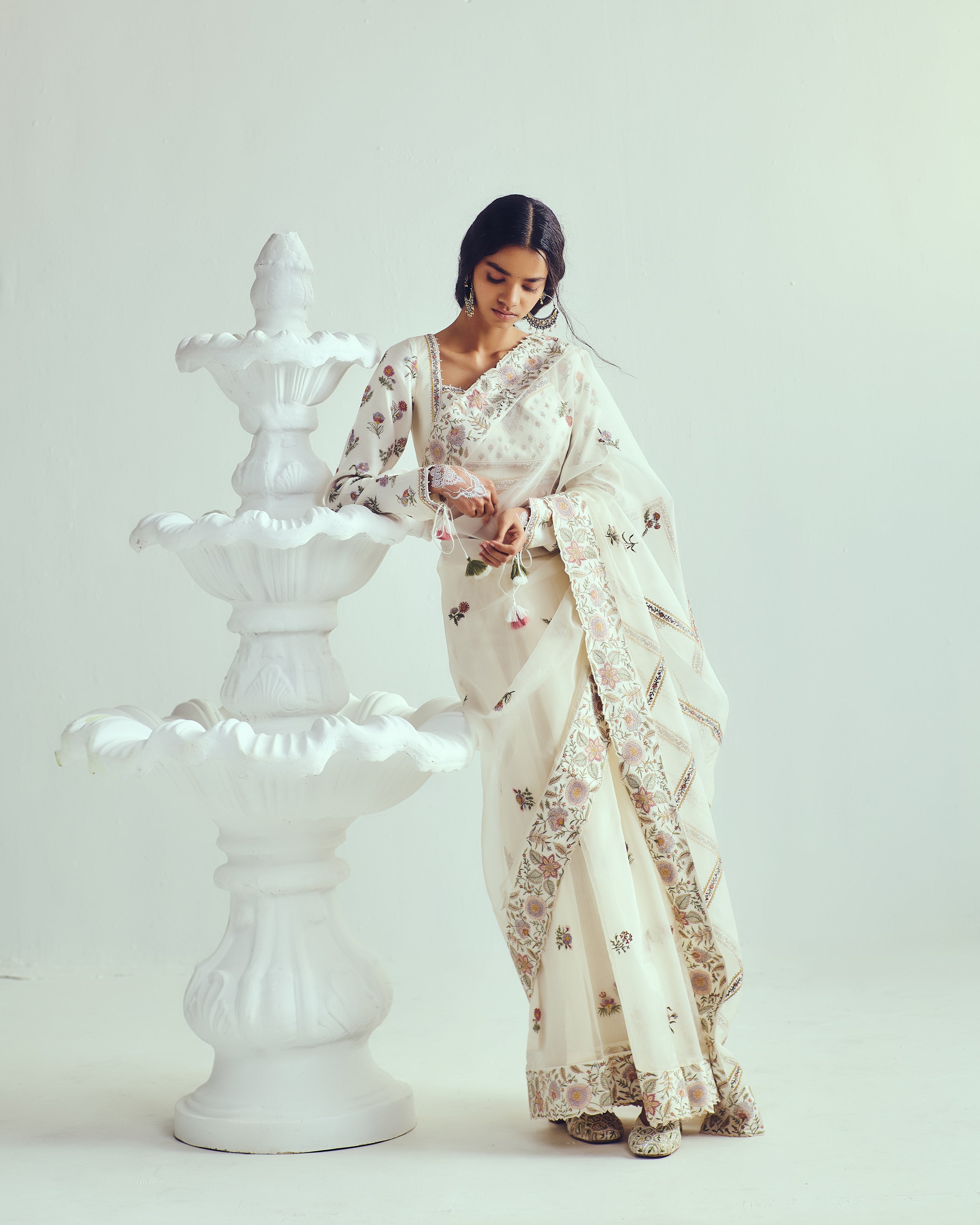 Gul Posh Saree Set