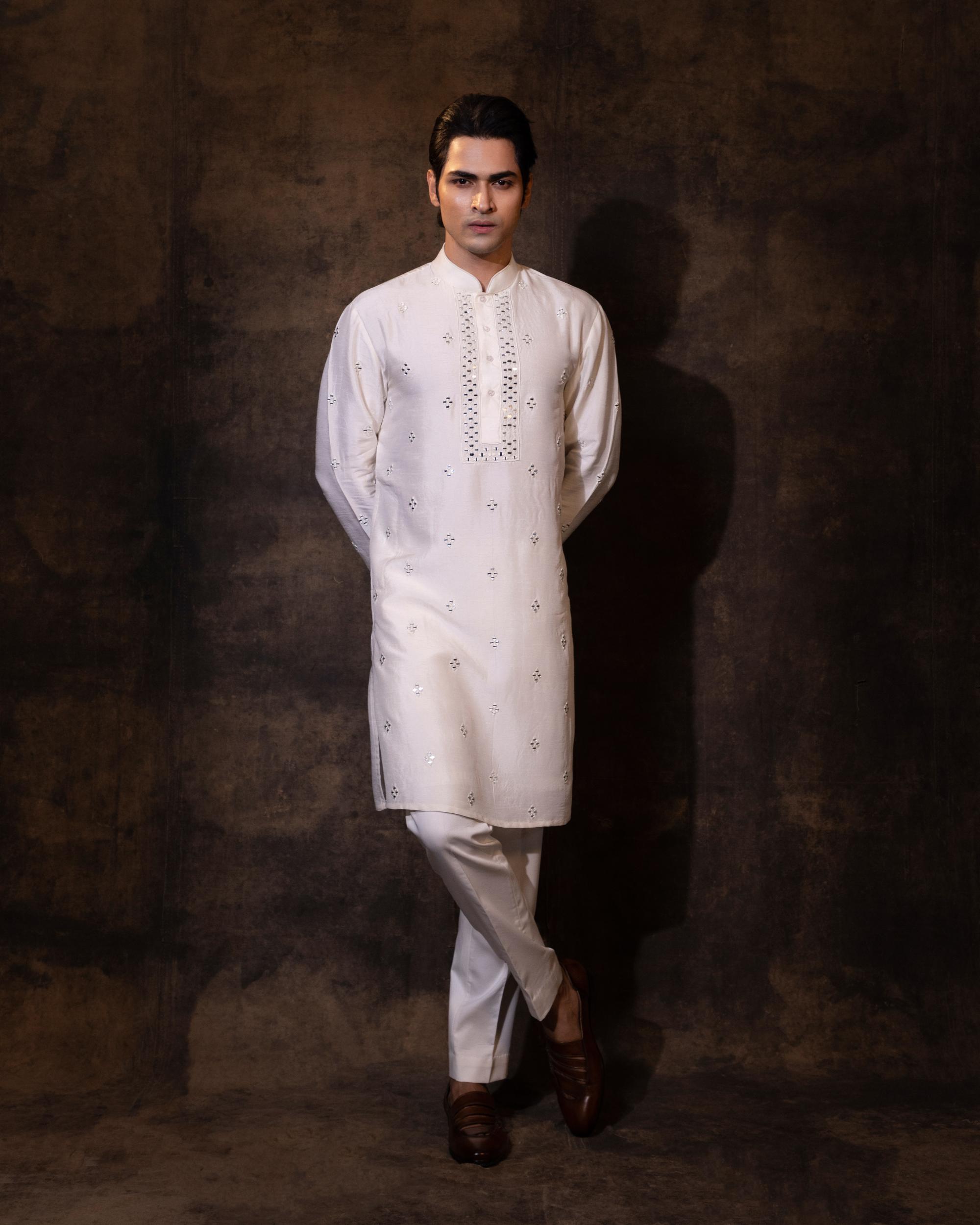 AAINA KURTA SET