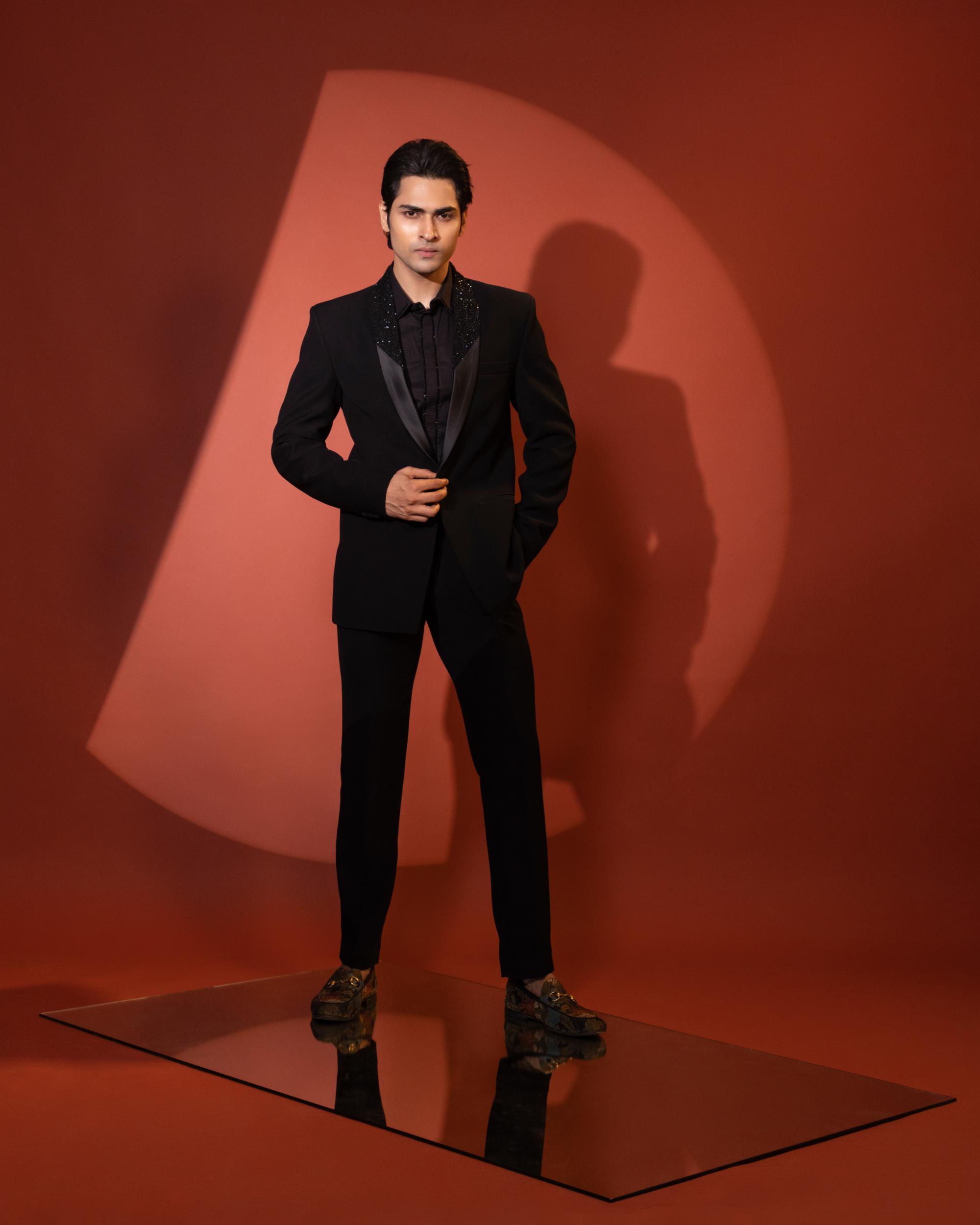 BLACK HALF & HALF LAPEL BLAZER