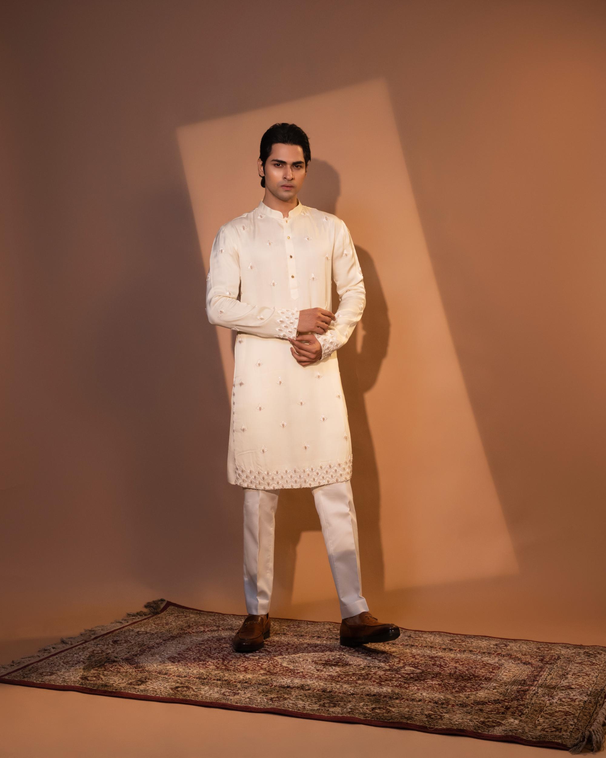 SHVET KURTA SET