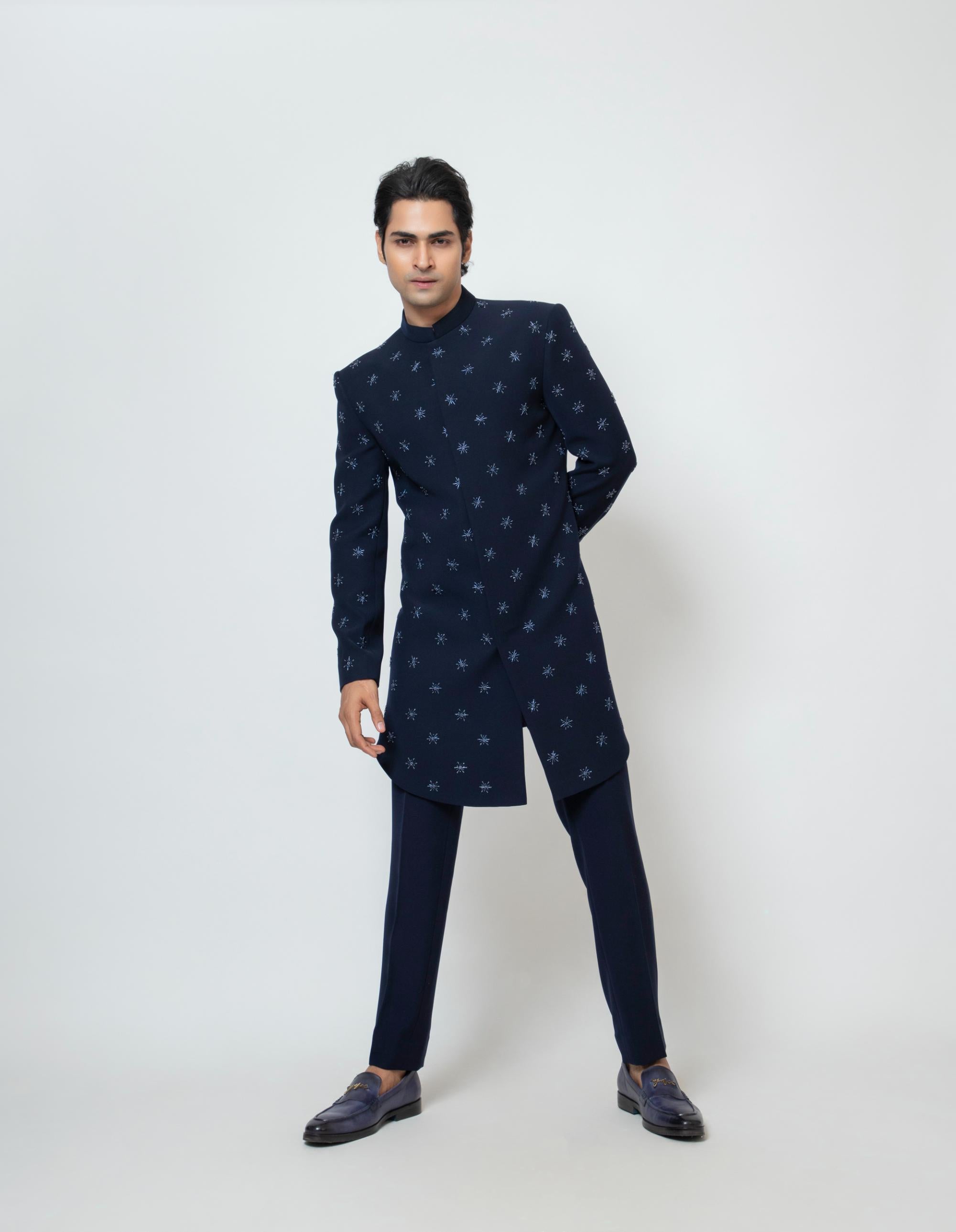 STAR MOTIFS APPLE CUT ACHKAN SET