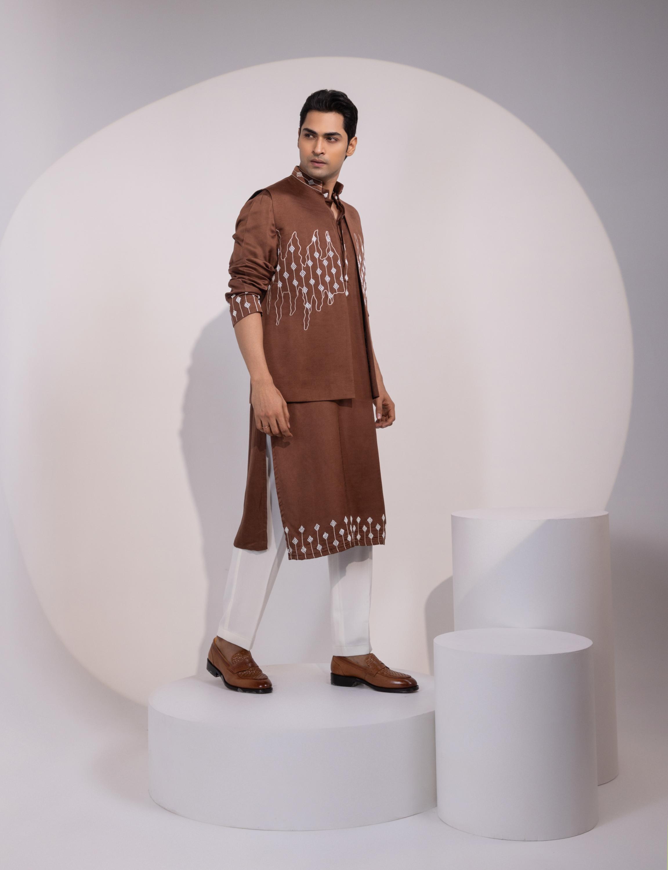 Brown Geometric