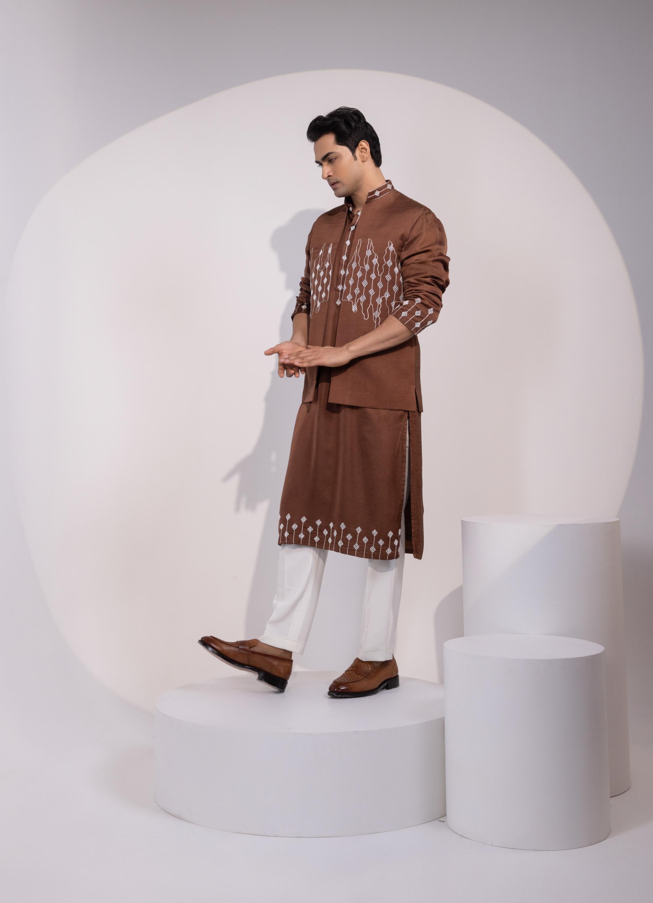 Brown Geometric
