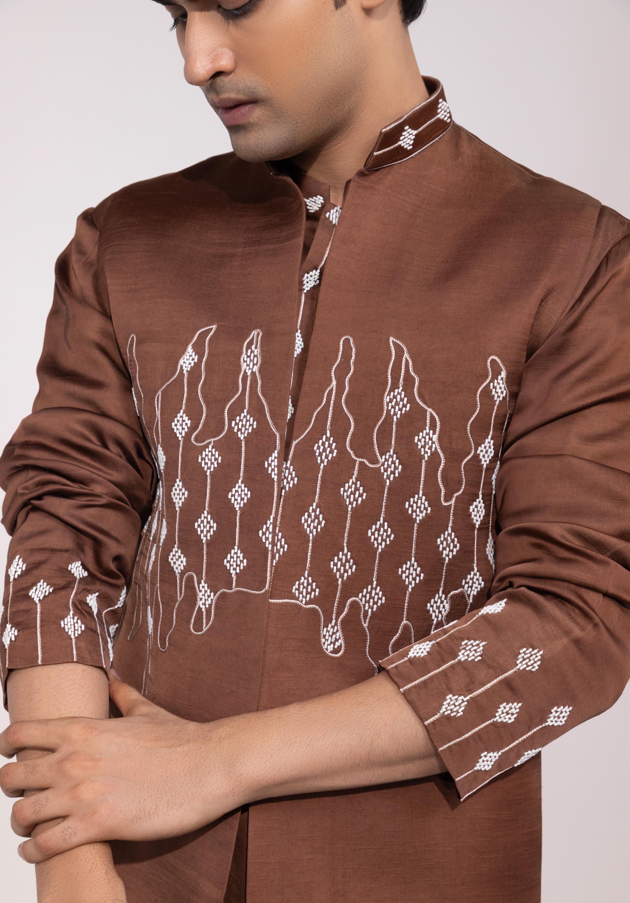 Brown Geometric