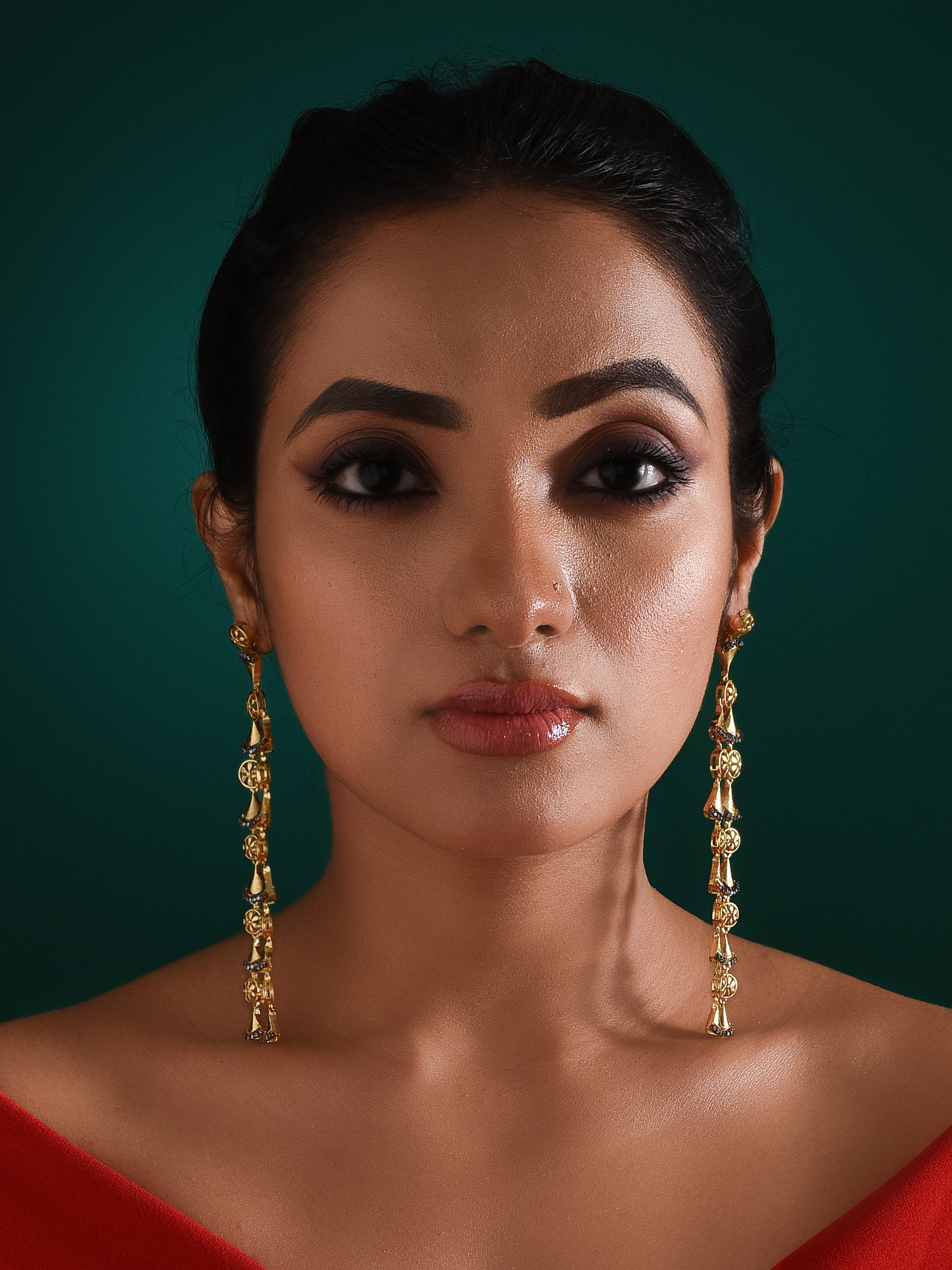 Elegance of Tradition earrings