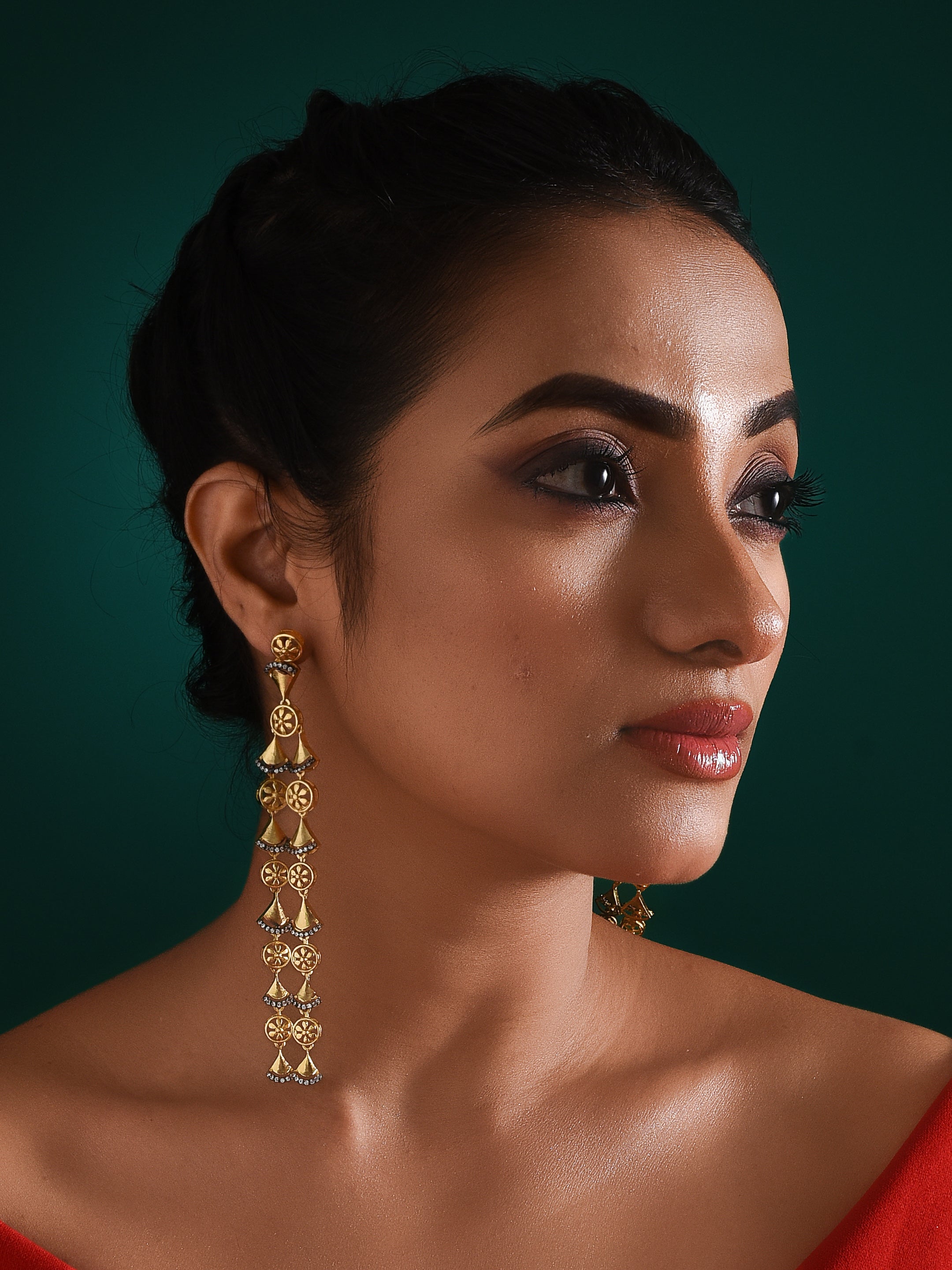 Elegance of Tradition earrings