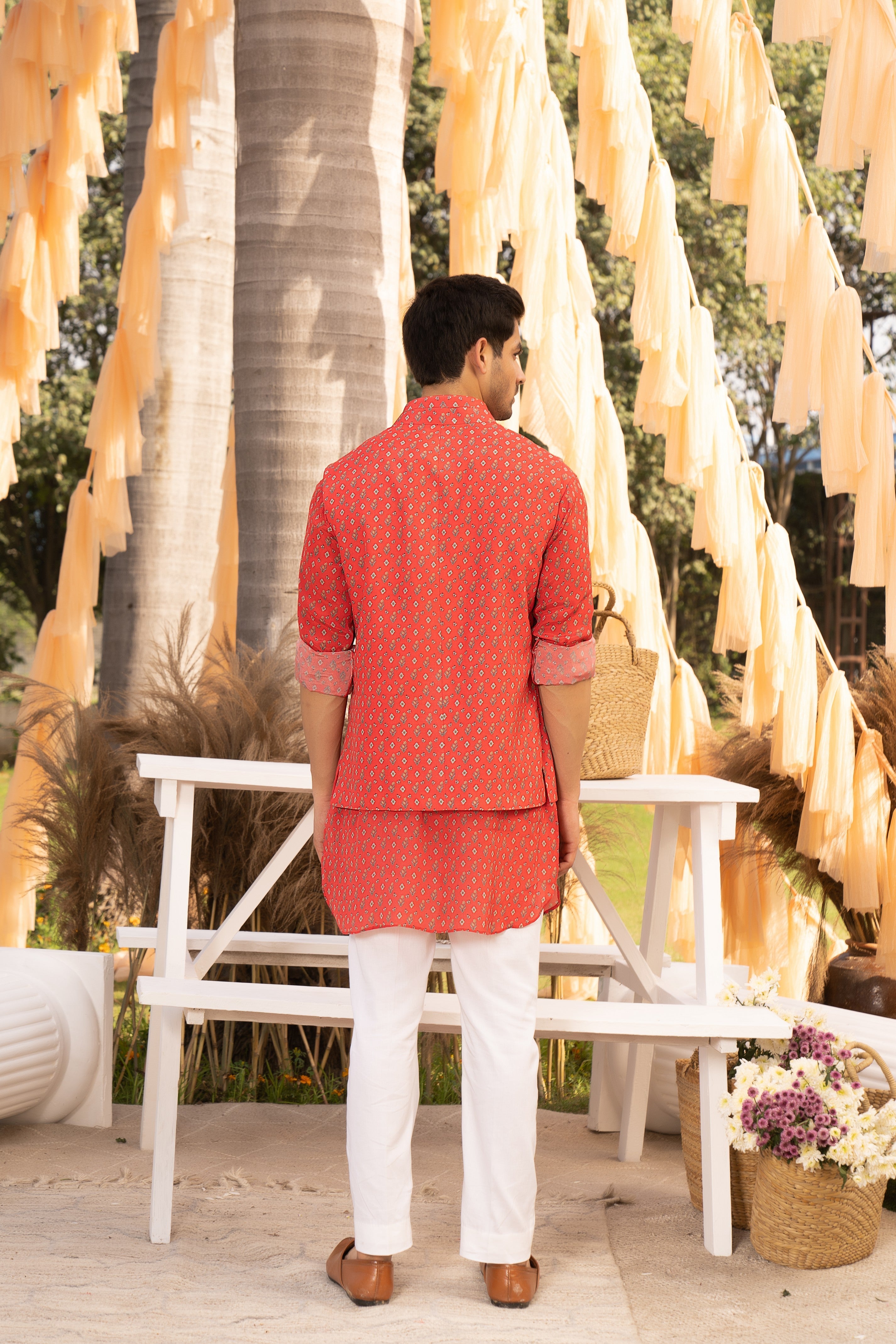 Red bootie printed kurta set