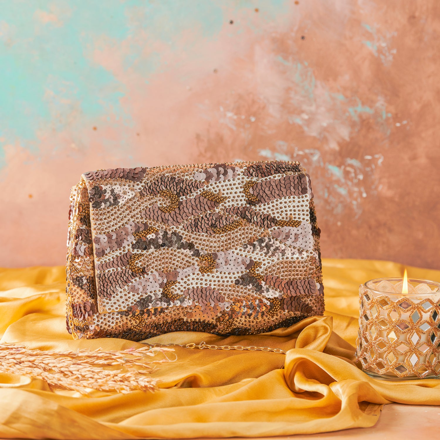 Eelina zing clutch