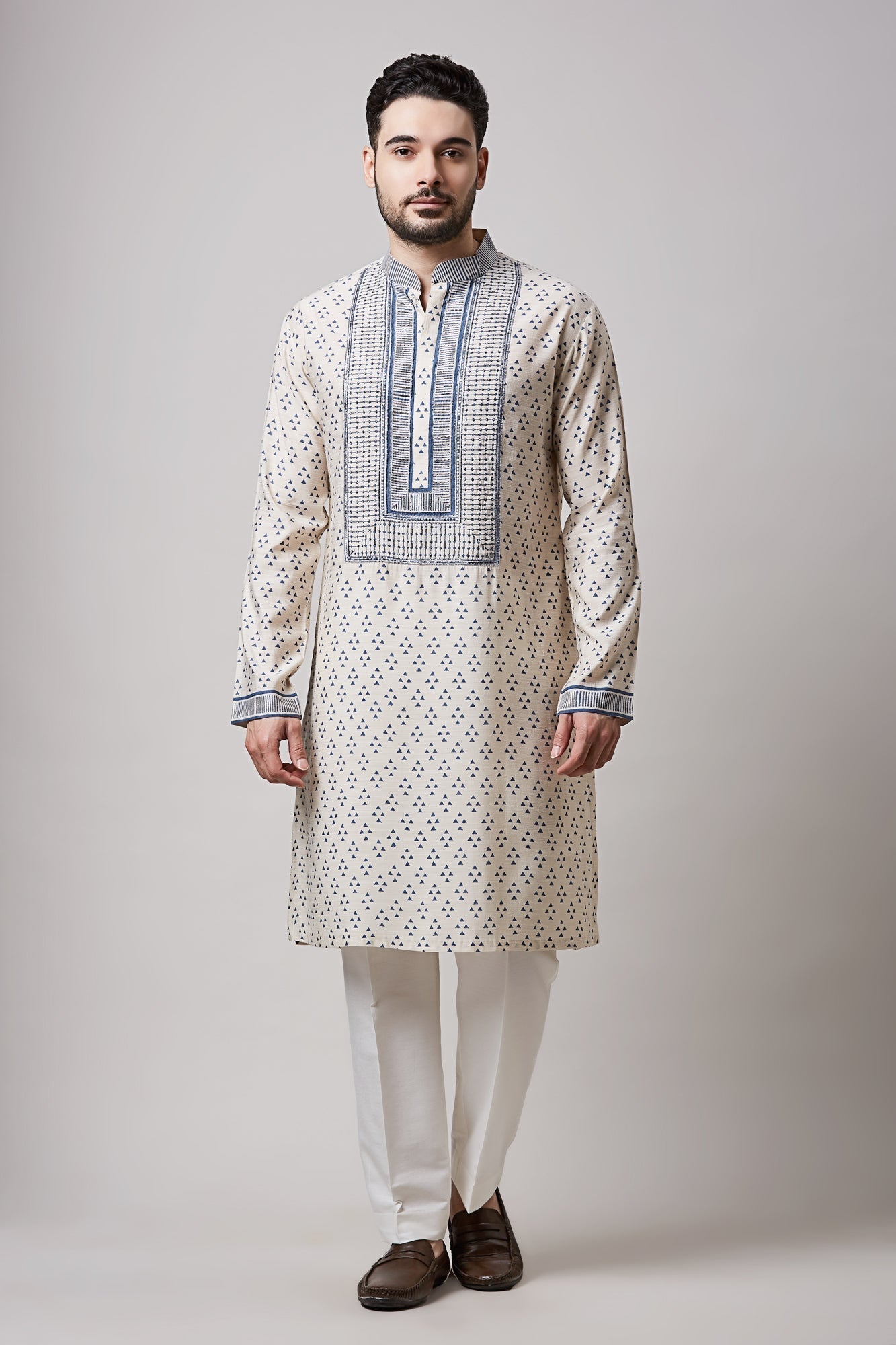 FAWN ALL OVER TRIANGLE PRINT KURTA SET
