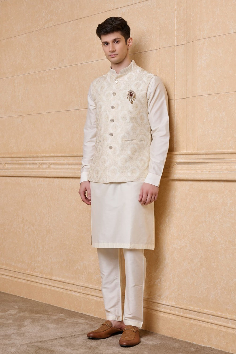 Ivory Embroidered Kurta Bundi Set