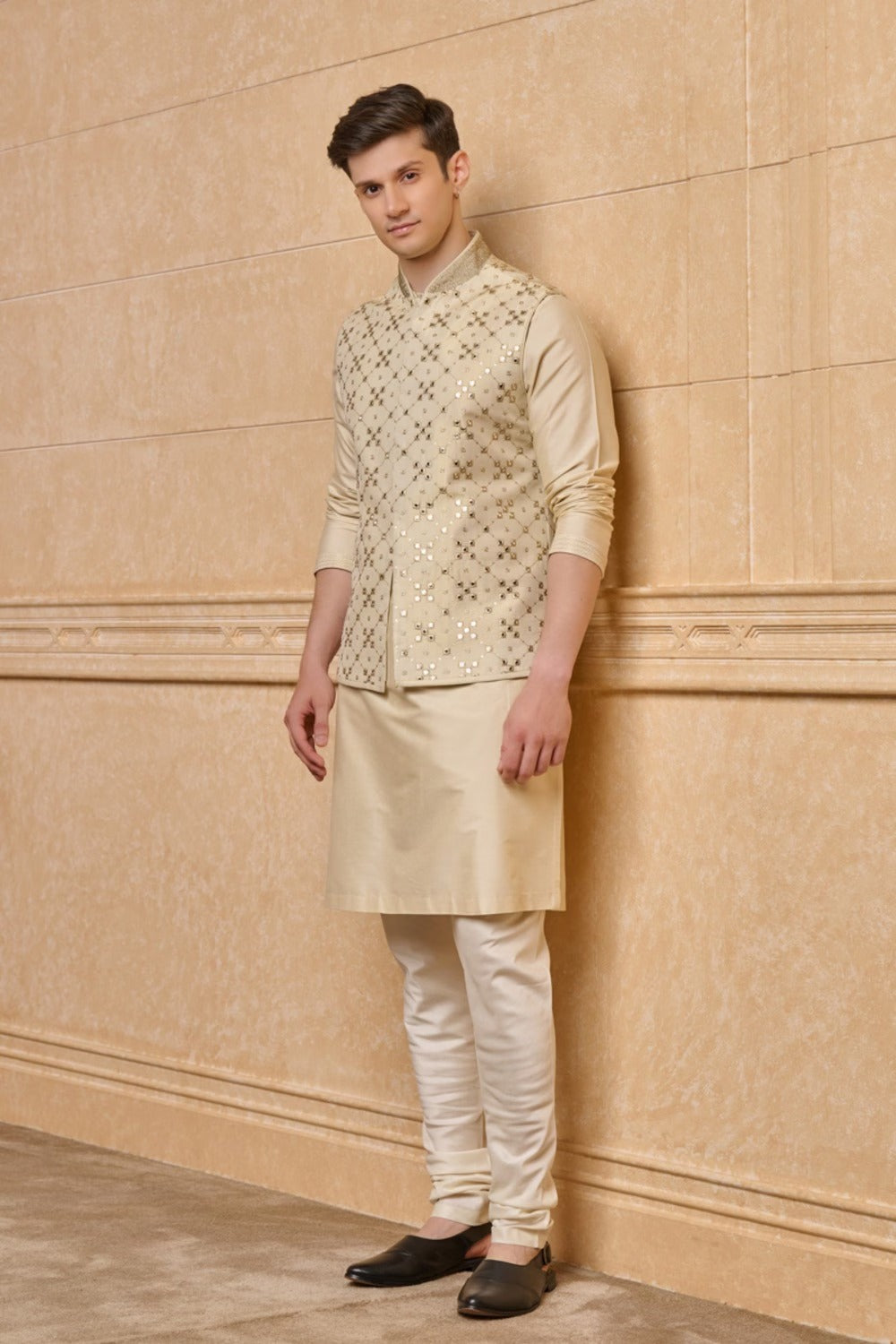 Gold embroidery Kurta Bundi Set