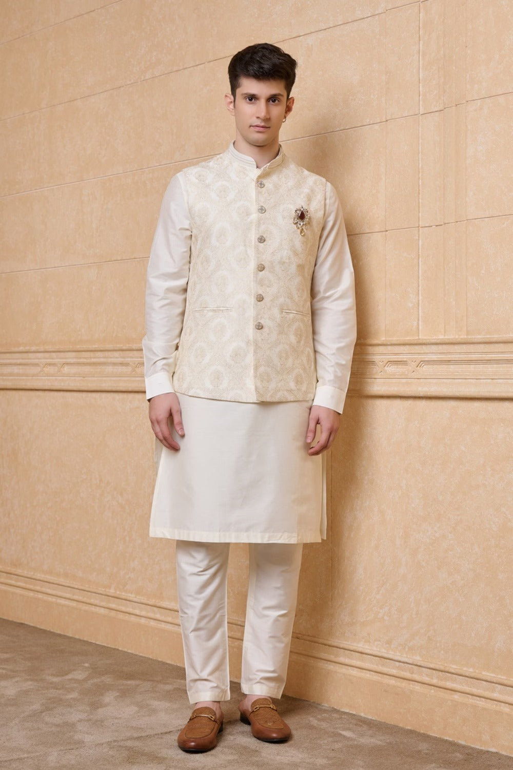 Ivory Embroidered Kurta Bundi Set