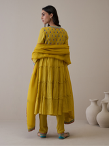 Vardaah Kurta Set